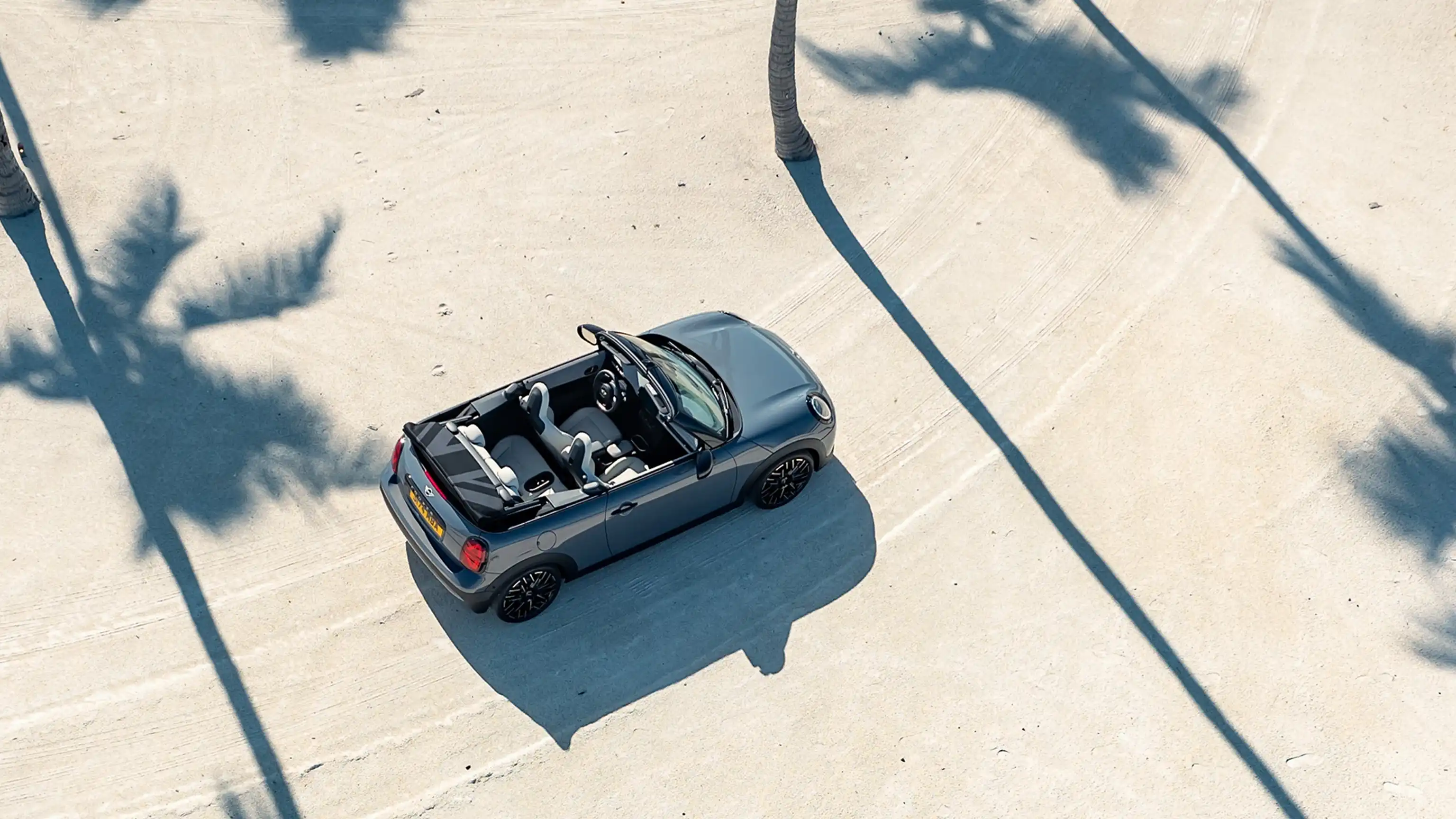 MINI Cooper Кабріолет - огляд – вид зверху