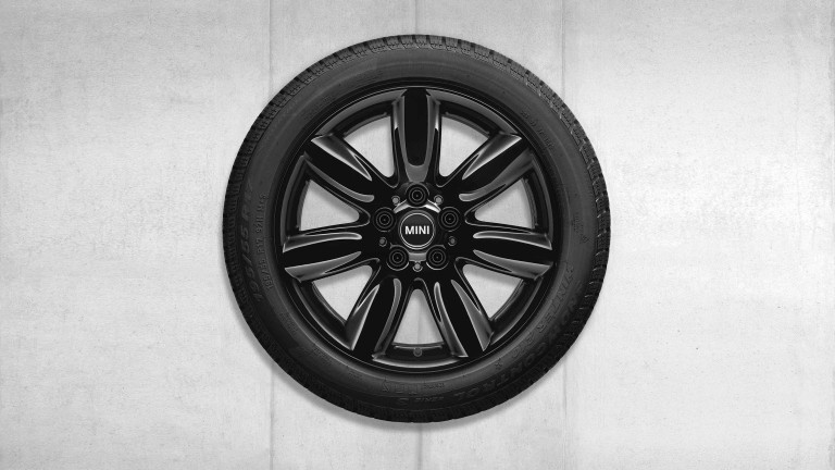 mini колеса – комплект зимових коліс у зборі – 17" radial spoke