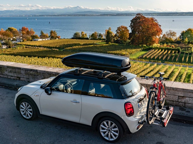 аксесуари mini 3-дверний хетчбек MINI білий транспортний бокс на дах MINI чорний задній багажник для велосипеда MINI