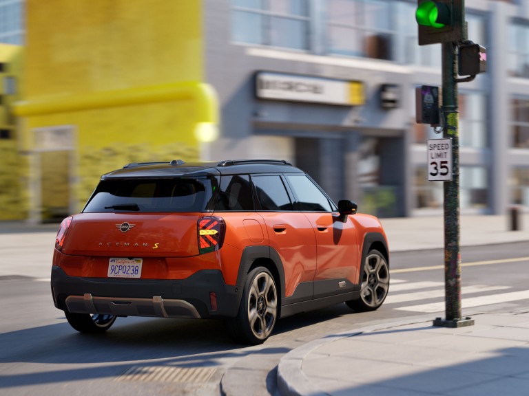 Повністю електричний MINI Aceman - простір і універсальність - маневреність
