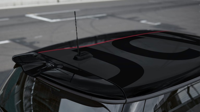 MINI John Cooper Works - декор даху JCW