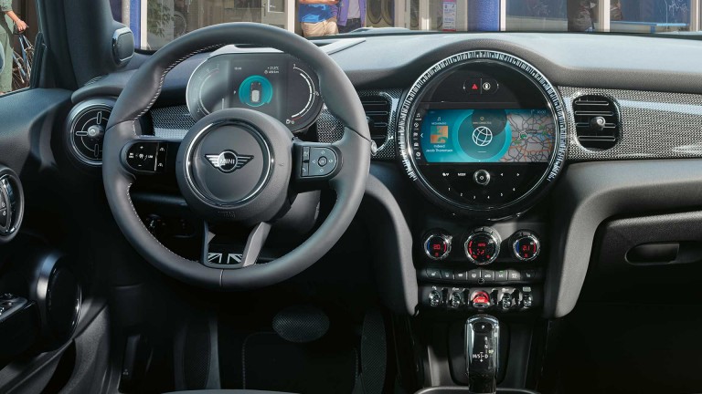 5-дверний хетчбек MINI - кабіна - пакети Comfort і Tech