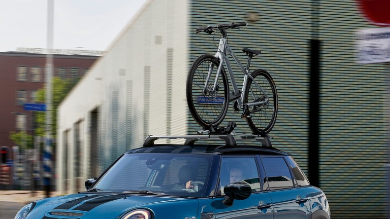 MINI 5 дверей – Кріплення для велосипедів на даху