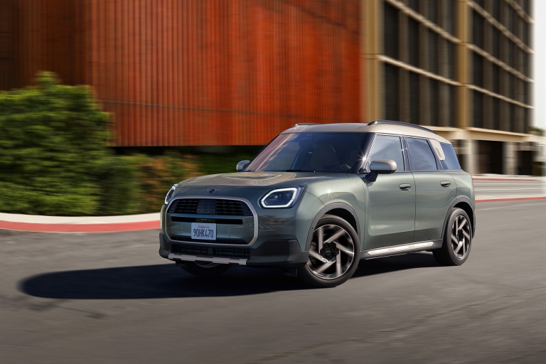 MINI Countryman - digital experience - connected оновлення