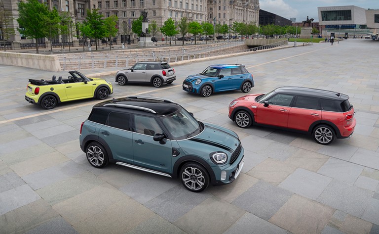 MINI Electric – silver and black – side view